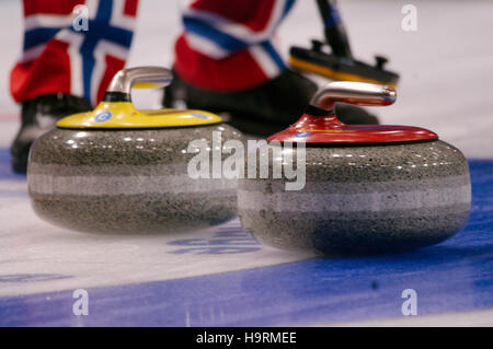 Braehead Arena, Renfrewshire, Schottland, 26. November 2016. Eisstöcke während des Finales der Le Gruyère AOP Europäische Curling Championships 2016.  Bildnachweis: Colin Edwards / Alamy Live News Stockfoto