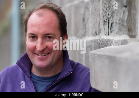 Das Heu, das auf Wye, Wales, Großbritannien - November 2016-PR-Fachmann Journalist und Broadcaster Guto Harri im Hay Festival Winter Wochenende. Stockfoto