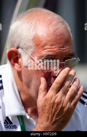 LUIS ARAGONÉS Spanien Trainer FRITZ-WALTER-Stadion KAISERSLAUTEN Deutschland 23. Juni 2006 Stockfoto