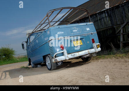 1963 VolksWagen VW split Screen Einzelkabine holen mit Luftfederung und Ratte aussehen Patina-Farbe Stockfoto