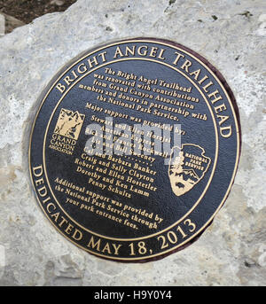 Grand Canyon Nps 8785884416 Bright Angel Trail Renovierung - Commemerative Plaque - 18. Mai 2013 - 0185 Stockfoto