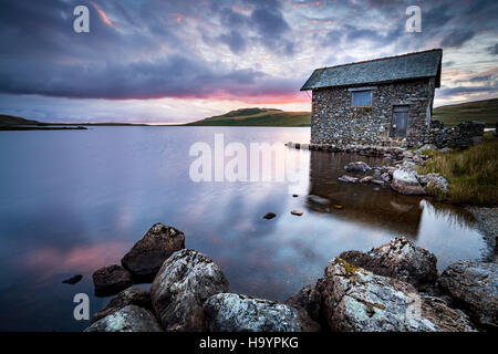 Die alten Bootshaus am Devoke Wasser in den Lake District, Cumbria Stockfoto