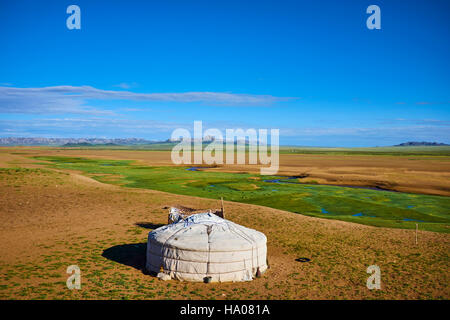 Mongolei, Provinz Zavkhan, Nomadencamp in der steppe Stockfoto