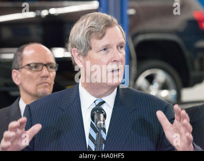 Das Supplemental Nutrition Assistance Program (SNAP) des USDA und Initiativen wie das Farm Bill zielen darauf ab, den Zugang zu Nahrungsmitteln und die Nachhaltigkeit der Landwirtschaft in den USA zu fördern Stockfoto