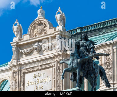Skulpturkomposition dem Haupteingang an der Wiener Staatsoper. Österreich Stockfoto
