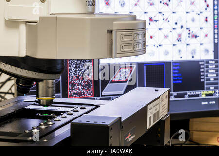 Ein Rasterkraftmikroskope im Department of Materials Science am Institut für Kernphysik in Krakau, Polen Stockfoto