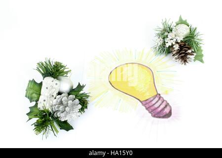 Eine stilisierte Darstellung einer Glühbirne, die auf einem Blatt Papier skizziert wurde. Idee für ein Geschenk mit Blumenschmuck. Stockfoto