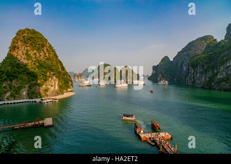 Halong Bucht, Vietnam, Asien Stockfoto