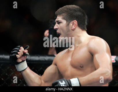 Patrick Cote nach seinem Sieg über Kendall Grove bei UFC 74 während eines Spiels gemischte Kampfkünste im Mandalay Bay Events Center in Las Vegas auf Samstag, 25. August 2007. Bildnachweis: Francis Specker Stockfoto