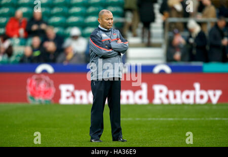 England-Cheftrainer Eddie Jones beim Autumn International-Spiel im Twickenham Stadium, London. DRÜCKEN SIE VERBANDSFOTO. Bilddatum: Samstag, 26. November 2016. Siehe PA Story RUGBYU England. Das Foto sollte lauten: Paul Harding/PA Wire. Stockfoto