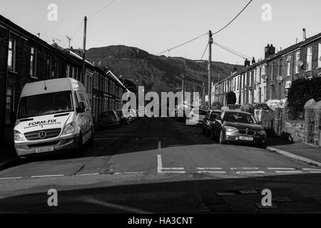Treherbert, Reihenhaus Rhondda Tal wohnen, Ansicht des Penpych Stockfoto