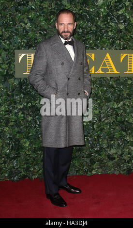 13. November 2016 - Ralph Fiennes Teilnahme an 2016 London Evening Standard Theatre Awards in The Old Vic Theater in London, England, UK Stockfoto