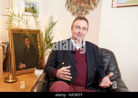 Wien, Österreich - 9. November 2016: Karl Habsburg-Lothringen, auch bekannt als Karl von Habsburg (das aktuelle Oberhaupt des Hauses Habsburg-Lothringen, Stockfoto