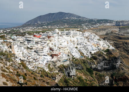 Panoramablick auf Thera (Fira, Thira), Hauptort der südlichste griechische Insel der Kykladen Santorini in der Ägäis Stockfoto