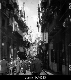 Belebten Gasse in Syrakus Sizilien Italien 1925 Stockfoto