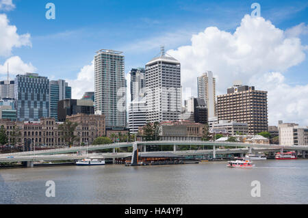 Riverside Expressway und Central Business District von Victoria Bridge, South Bank, Brisbane, Queensland, Australien Stockfoto