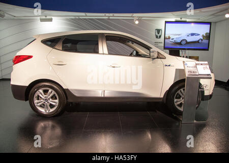 Das Energieministerium setzt seine Bemühungen um die Förderung sauberer Energielösungen fort und konzentriert sich auf Forschung zur Verbesserung der Energieeffizienz und zur Verringerung der CO2-Emissionen für eine nachhaltige Zukunft. Stockfoto