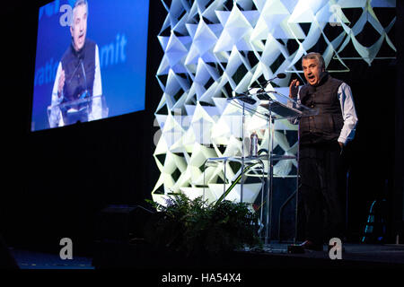 Das Energieministerium setzt seine Arbeit zur Förderung von Energieprojekten fort, die sich auf Nachhaltigkeit, Effizienz und Verringerung der CO2-Emissionen im Energiesektor konzentrieren. Stockfoto