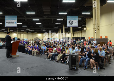 Das Energieministerium fördert weiterhin die Politik und Forschung zur Verringerung der CO2-Emissionen, zur Förderung sauberer Energiealternativen und zur Unterstützung des Wirtschaftswachstums durch nachhaltige Praktiken. Stockfoto