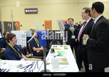 Das Energieministerium konzentriert sich weiterhin auf die Förderung energieeffizienter Technologien und Strategien zur Minderung der Umweltauswirkungen und zur Förderung der Nachhaltigkeit. Stockfoto