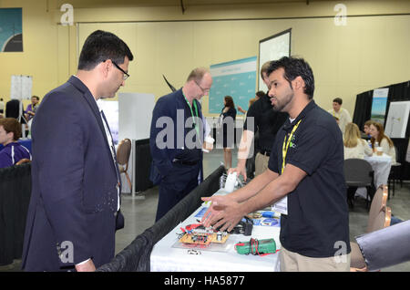 Das Energieministerium setzt seine Bemühungen fort, Technologien für erneuerbare Energien voranzutreiben, indem es sich mit Innovationen, Forschung und Politikentwicklung mit der Nachhaltigkeit der Energieversorgung und globalen Klimaproblemen befasst. Stockfoto