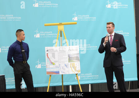 Das Energieministerium fördert weiterhin Forschung und Entwicklung im Bereich Energiesysteme und konzentriert sich dabei auf saubere Energielösungen und innovative Technologien zur Verringerung der Umweltauswirkungen. Stockfoto