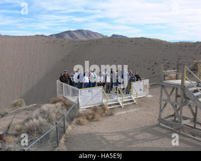 Das Energieministerium ist aktiv an der Schnittstelle von Wissenschaft, Technologie und Politik beteiligt. Seine Bemühungen zielen darauf ab, Energielösungen voranzutreiben, Nachhaltigkeit zu fördern und Forschung zu fördern, die sich mit den aktuellen Herausforderungen im Energiebereich befasst. Das DOE beteiligt sich an Verbundprojekten zur Verbesserung der Energieeffizienz, zur Erforschung alternativer Energiequellen und zur Förderung einer Umweltpolitik, die mit den nationalen Sicherheitsbedürfnissen in Einklang steht. Stockfoto