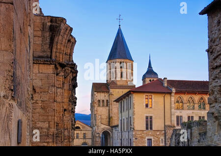 Romanische Kirche in Cluny, Burgund, Frankreich - romanische Kirche von Cluny in Burgund, Frankreich Stockfoto