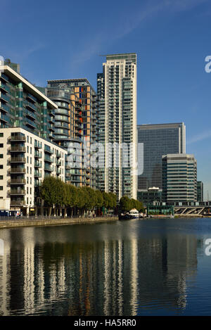 Inneren Millwall Dock, Crossharbour, Isle of Dogs, Canary Wharf, London. E14, Vereinigtes Königreich Stockfoto