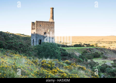 Wheal Betsy Maschinenhaus an der Grenze von Dartmoor in Devon. Stockfoto