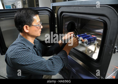 Das Energieministerium setzt sein Engagement fort, Projekte für saubere Energie voranzutreiben, die auf die Verringerung der CO2-Emissionen und die Verbesserung der Energieeffizienz in mehreren Sektoren der US-Wirtschaft abzielen. Stockfoto