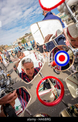 Mods bei der jährlichen Mod Weekender in Brighton Stockfoto