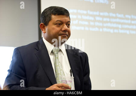 Das US-Energieministerium setzt sein Engagement für die Förderung von Wissenschaft, Technologie und Energiepolitik fort. Diese Bemühungen konzentrieren sich auf die Verringerung der Umweltauswirkungen und die Förderung von Energieinnovationen. Stockfoto