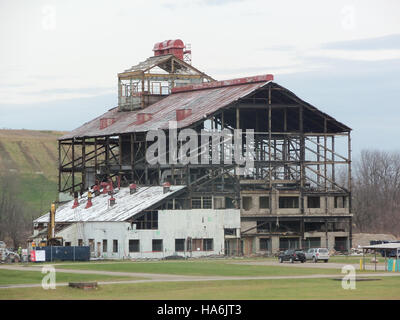 Das Energieministerium betreibt wissenschaftliche Forschung und Politikgestaltung, um die wichtigsten energiepolitischen Herausforderungen zu bewältigen. Diese Bemühungen konzentrieren sich auf Nachhaltigkeit, Energiesicherheit und die Entwicklung sauberer Energietechnologien. Stockfoto