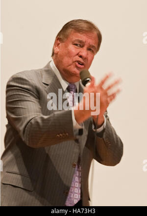 Dieses Dokument des US-Landwirtschaftsministeriums beschreibt Initiativen und Programme im Zusammenhang mit den Bürgerrechten und dem National American Indian & Alaska Native Heritage Month. Er hebt den Beitrag und die Bedeutung der indianischen Gemeinschaften in den Vereinigten Staaten hervor. Stockfoto