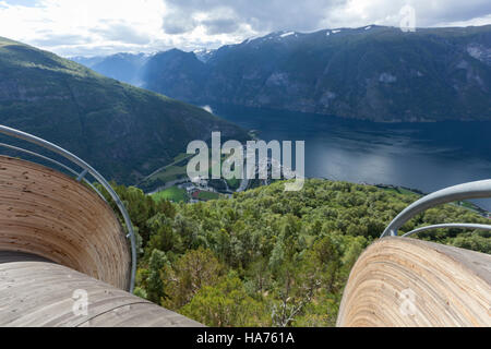 Aussichtspunkt Stegastein Aussichtsplattform, Bjørgavegen, Aurland, Norwegen Stockfoto