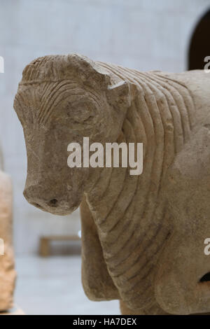 Bull. Kalkstein. Späte iberischen Kultur. 5. Jahrhundert n. Chr. Osuna, Sevilla, Spain.National Archäologisches Museum, Madrid. Spanien. Stockfoto