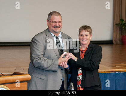 Das USDA beobachtete den LGBT-Pride 2012 und hob die Beiträge der bisexuellen und transsexuellen Pioniere während der Veranstaltung hervor, die im Jefferson Auditorium in Washington, D.C. stattfand Stockfoto