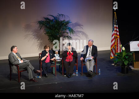 Das US-Landwirtschaftsministerium nahm an einer Gedenkveranstaltung im Lincoln Theater Teil, in der es um den Holocaust und die Bedeutung der Zusammenarbeit zwischen den Behörden bei der Bewahrung der Geschichte und der Sensibilisierung ging. Stockfoto