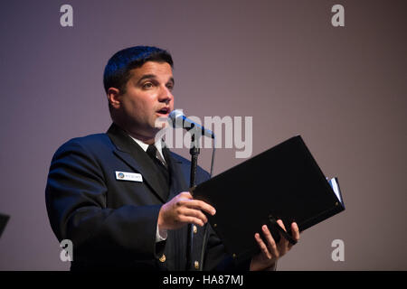 Das USDA nahm an einer interinstitutionellen Veranstaltung im Lincoln Theater Teil, um dem Holocaust zu gedenken und die Zusammenarbeit zwischen den Regierungen und das öffentliche Bewusstsein für historische Bildung und Erinnerung zu fördern. Stockfoto