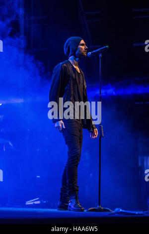 Padua, Italien. 27. November 2016. Planet Funk erinnern Tour 2016. Der Planet Funk zurück auf die Bühne der Grand Theater Geox Padua für ihre "erinnern-Tour". Auf dem Bild Alex Uhlmann Credit: Roberto Silvino/Pacific Press/Alamy Live News Stockfoto