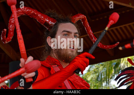 Samba Blisstas Trommelgruppe ausführen auf dem Murwillumbah Tweed Vally Banane festival Stockfoto