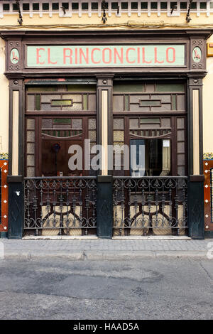 Sevillas älteste bar el Rinconcillo in Calle girona Stockfoto
