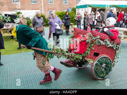 Viktorianische Festival in Portsmouth Historic Dockyards Sonntag, 27. November 2016. Faszinierende Einblicke in das viktorianische London, Stockfoto