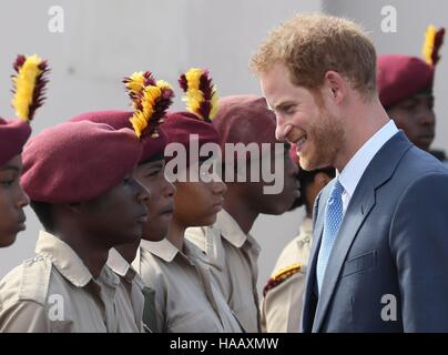 Prinz Harry kommt in Grenada Kreuzfahrthafen in Grenada, während der zweiten Etappe seiner karibischen Tour. Stockfoto