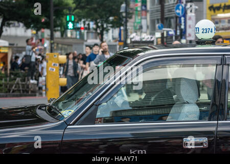 Taxifahrer in Shibuya, Tokio. Stockfoto