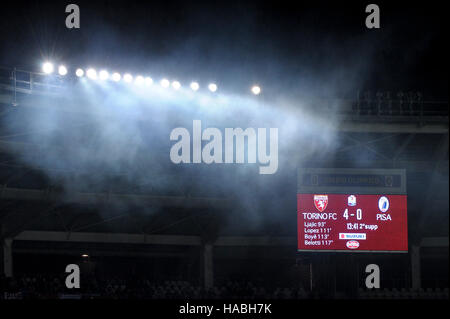 Turin, Italien. 29. November 2016: der Anzeiger während der TIM Cup Fußballspiel zwischen FC Turin und AC Pisa. Bildnachweis: Nicolò Campo/Alamy Live-Nachrichten Stockfoto