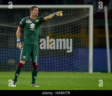 Turin, Italien. 29. November 2016: Daniele Padelli Torino FC Gesten während der TIM Cup Fußballspiel zwischen FC Turin und AC Pisa. Bildnachweis: Nicolò Campo/Alamy Live-Nachrichten Stockfoto