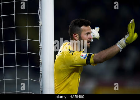 Turin, Italien. 29. November 2016: Samir Ujkani AC Pisa Gesten während der TIM Cup Fußballspiel zwischen FC Turin und AC Pisa. Bildnachweis: Nicolò Campo/Alamy Live-Nachrichten Stockfoto