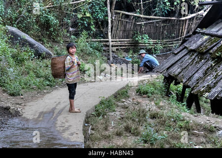 Junge im Xin Chai Dorf Lao Chai, Sapa, Vietnam, Asien Stockfoto